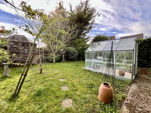 Photo 32- click for photo gallery